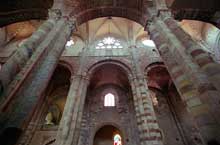 Brioude, église saint Julien : élévation de la nef