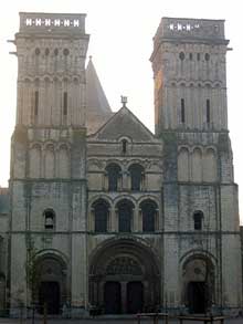 Caen, abbaye de la Trinité ou « abbaye aux Dames ». Façade
