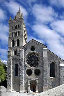 Embrun : ancienne cathédrale Notre Dame du Réal