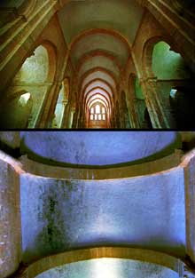Fontenay en Côte d’Or : l’abbaye cistercienne : nef centrale de l’abbatiale