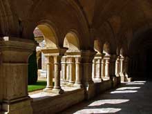 Fontenay en Côte d’Or : l’abbaye cistercienne : le cloître