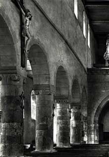 Marsal (Moselle) : collégiale saint Léger. La nef et le bas-côté nord