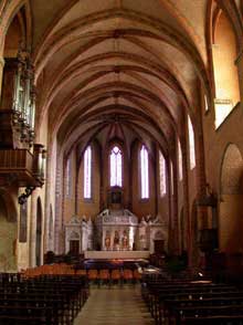 Moissac (Tarn et Garonne) : l’abbaye saint Pierre : la nef gothique