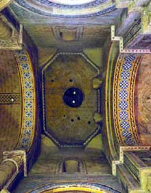Poitiers (Vienne) : Notre Dame la Grande : la croisée