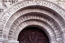 Poitiers (Vienne) : Notre Dame la Grande : façade occidentale : voussures du portail central