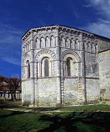 Rioux (Charente Maritime) : église Notre Dame. L’abside