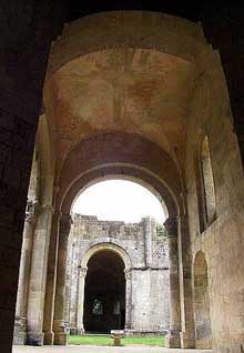 La Sauve Majeure (Gironde) : abbaye Notre Dame de la Grande Sauve. Bas-côté sud