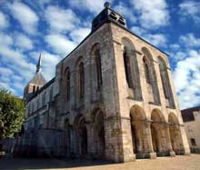 Saint Benoît sur Loire (Loiret) : abbaye saint Fleury. Vue de l’abbatiale