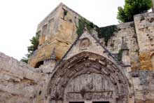 Saint Emilion (Gironde) : église monolithe. Le portail gothique