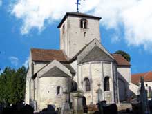 Vomécourt sur Madon (Près de Mirecourt, Vosges) : Eglise saint Martin. Le chevet