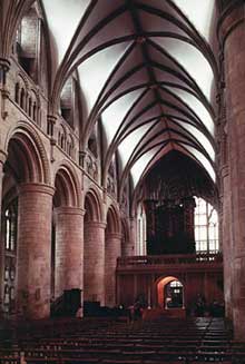 Gloucester : cathédrale saint Pierre et sainte Trinité. La nef