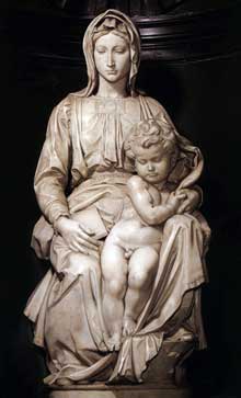 Madone et enfant. 1501-1505. Marbre, 128 cm (avec la base). Bruges, église Notre Dame