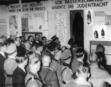 Les officiels nazis participent à un congrès antisémite en 1938
